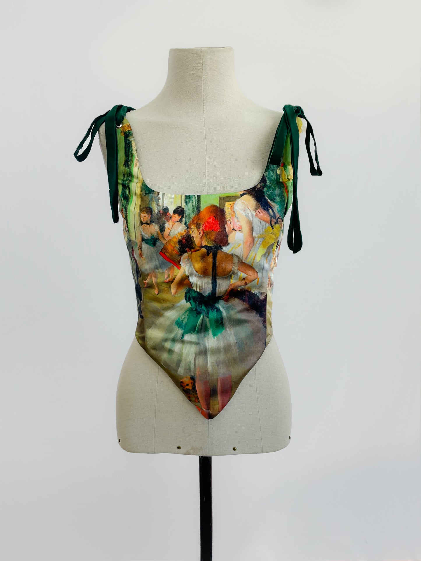 Poliana Corset Dance Classes 