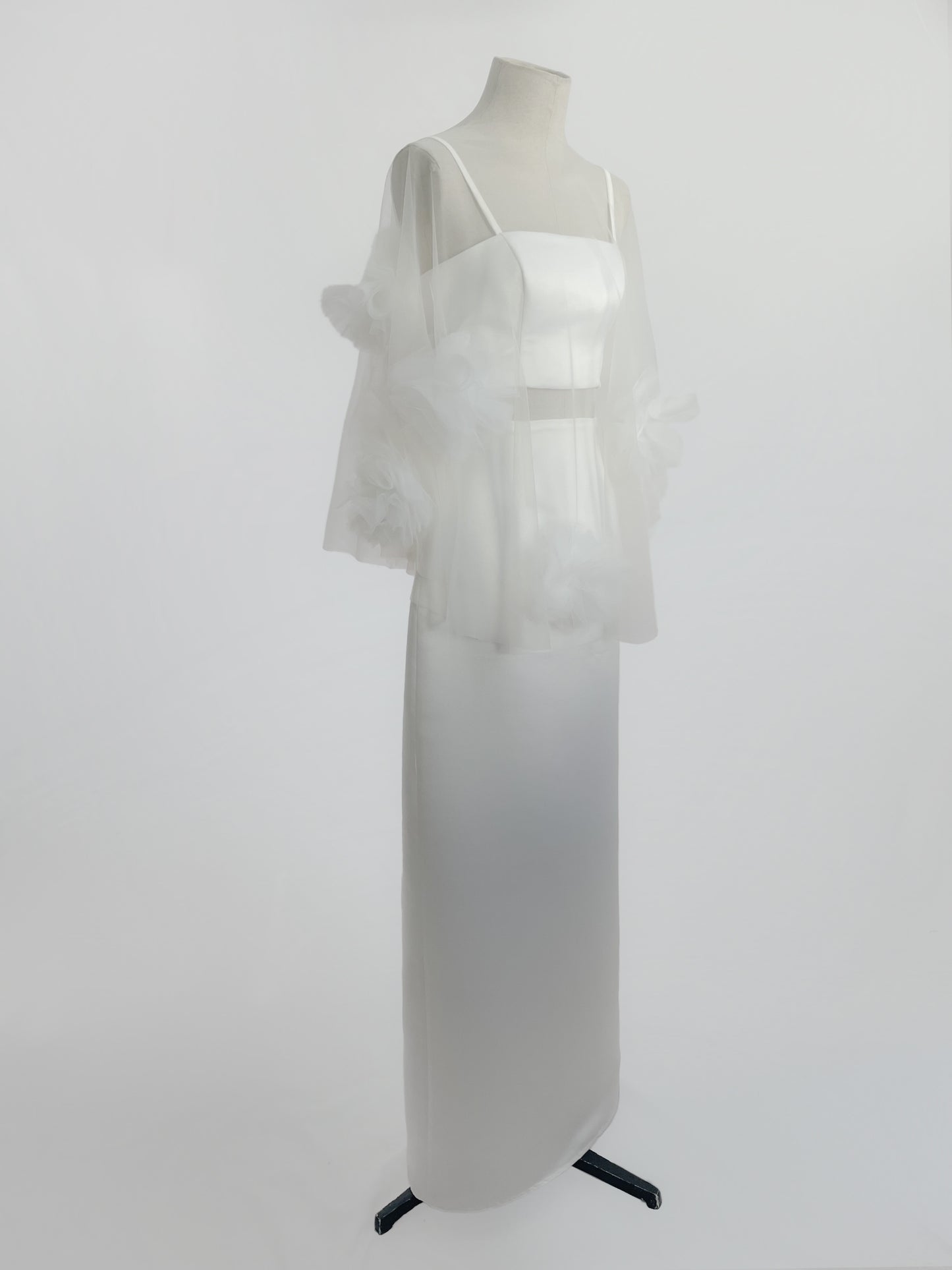 Clavel Top and Long Skirt Set with Cape